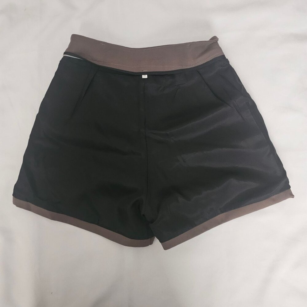 Women's Dark Brown Slant Front Pockets High-Waisted Tailored Shorts Size Medium - Picture 4 of 8